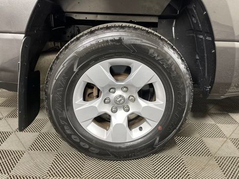 Used 2023 RAM 1500 Big Horn AWD/4WD image 12