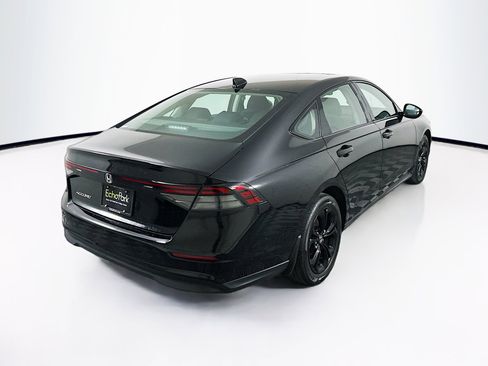Used 2025 Honda Accord SE image 9