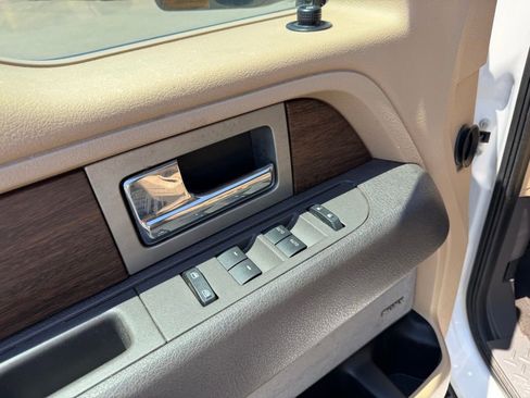 Used 2014 Ford F150 Lariat w/ Equipment Group 502A Luxury AWD/4WD image 15