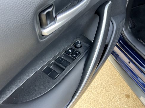 Used 2022 Toyota Corolla SE image 14