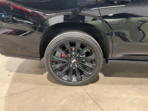 Used 2026 Cadillac Escalade V w/ LPO, ONYX Package image 57