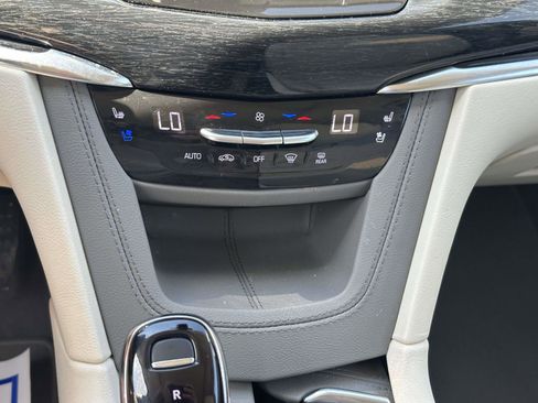 Certified 2023 Cadillac XT6 Premium Luxury image 20