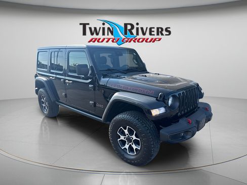 Used 2022 Jeep Wrangler Unlimited Rubicon w/ Cold Weather Group AWD/4WD image 6