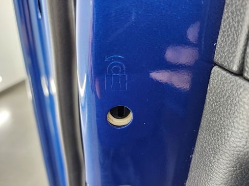 Used 2022 Ford F350 Lariat w/ Tremor Off-Road Package image 41