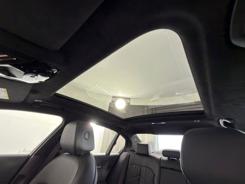 New 2026 BMW 550e xDrive image 12