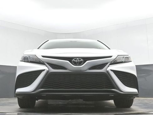 Used 2023 Toyota Camry SE FWD image 40