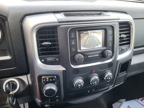 Used 2024 RAM 1500 Classic SLT AWD/4WD image 17