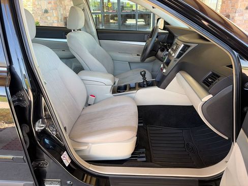 Used 2013 Subaru Outback 2.5i AWD/4WD image 21