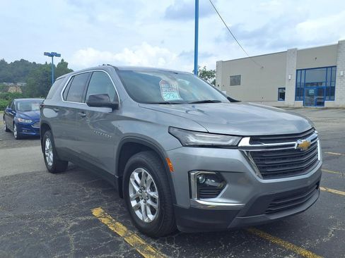 Used 2023 Chevrolet Traverse LS AWD/4WD image 1
