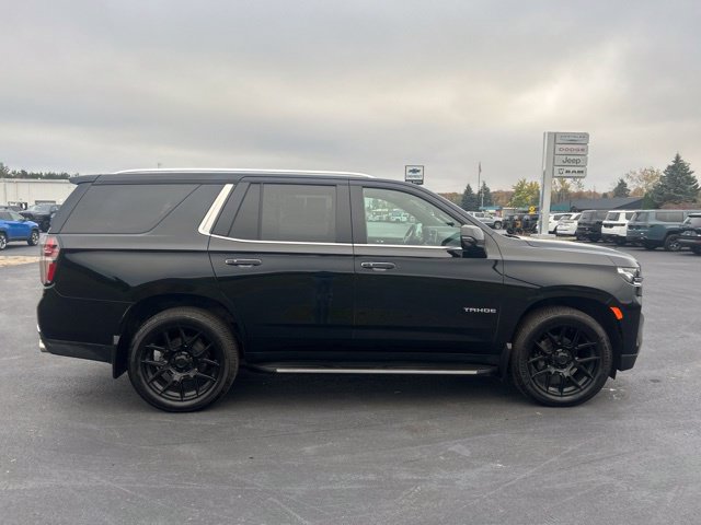Used 2021 Chevrolet Tahoe Premier w/ Premium Package AWD/4WD image 9