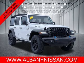 Used 2023 Jeep Wrangler Unlimited w/ Cold Weather Group AWD/4WD video 1