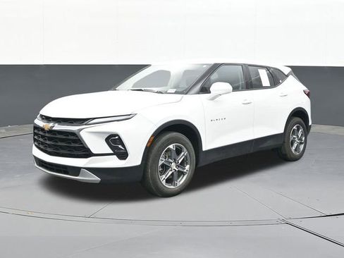 Used 2024 Chevrolet Blazer LT image 4