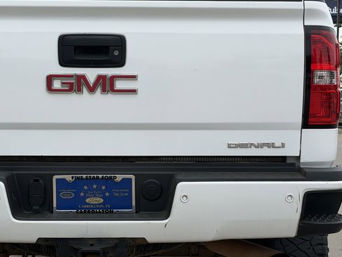 Used 2015 GMC Sierra 2500 Denali AWD/4WD image 6