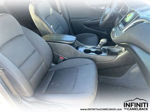 Used 2023 Chevrolet Malibu LT image 11