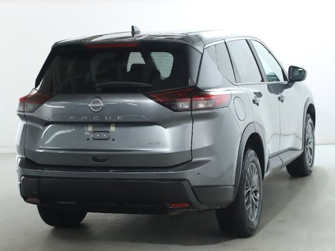 Used 2024 Nissan Rogue S image 47