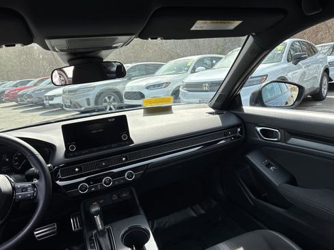 Used 2023 Honda Civic Sport image 32