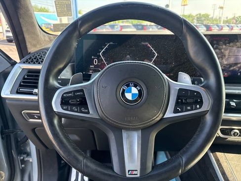 Used 2024 BMW X7 xDrive40i w/ M Sport Package AWD/4WD image 19