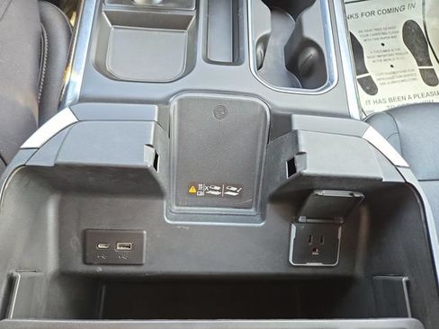 Used 2022 Chevrolet Silverado 1500 RST AWD/4WD image 22
