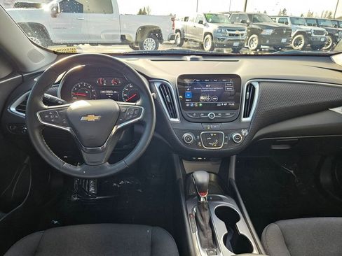 Used 2023 Chevrolet Malibu RS image 25