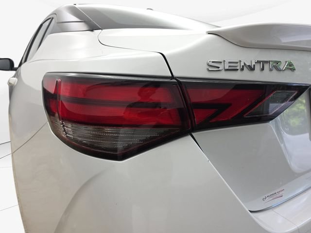 Used 2023 Nissan Sentra SR w/ SR Premium Package FWD image 34