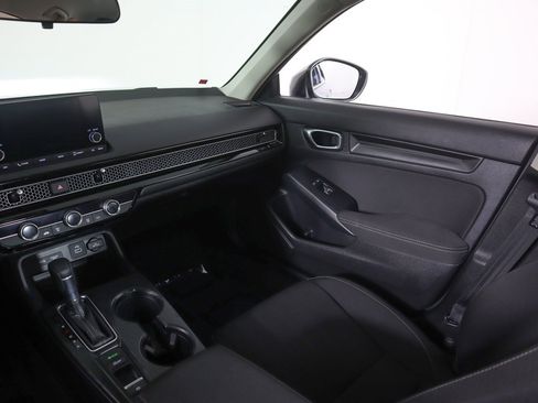 Used 2023 Honda Civic LX image 32