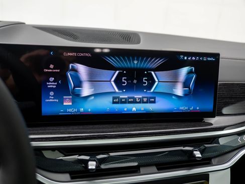 New 2026 BMW X5 xDrive40i w/ M Sport Package AWD/4WD image 26