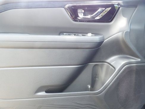 Certified 2025 Subaru Forester Limited AWD/4WD image 13