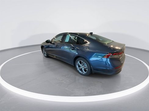 Used 2024 Honda Accord EX image 6