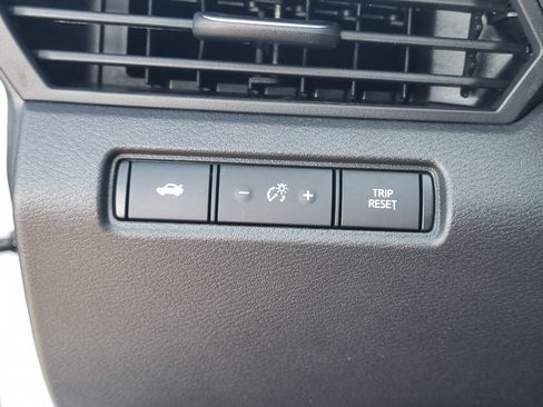Used 2024 Nissan Altima 2.5 SR w/ SR Premium Package FWD image 23