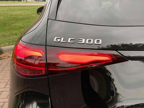 Certified 2025 Mercedes-Benz GLC 300 4MATIC image 8