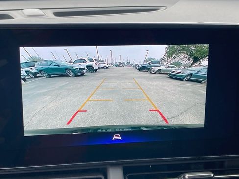 Used 2025 Chevrolet Trax LT image 17