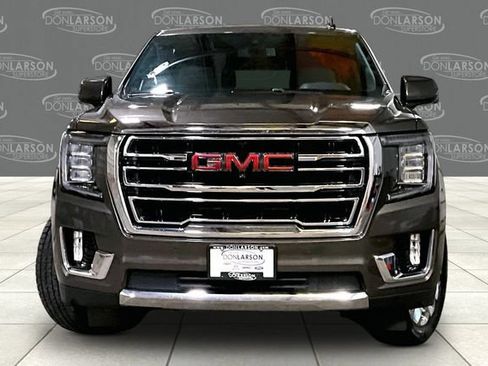 Used 2021 GMC Yukon XL SLT w/ SLT Premium Package AWD/4WD image 2