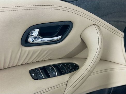 Used 2023 Nissan Armada SV image 24