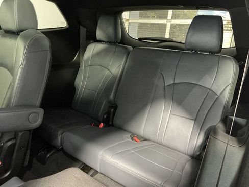 Used 2024 Buick Enclave Essence w/ Experience Buick Package FWD image 26