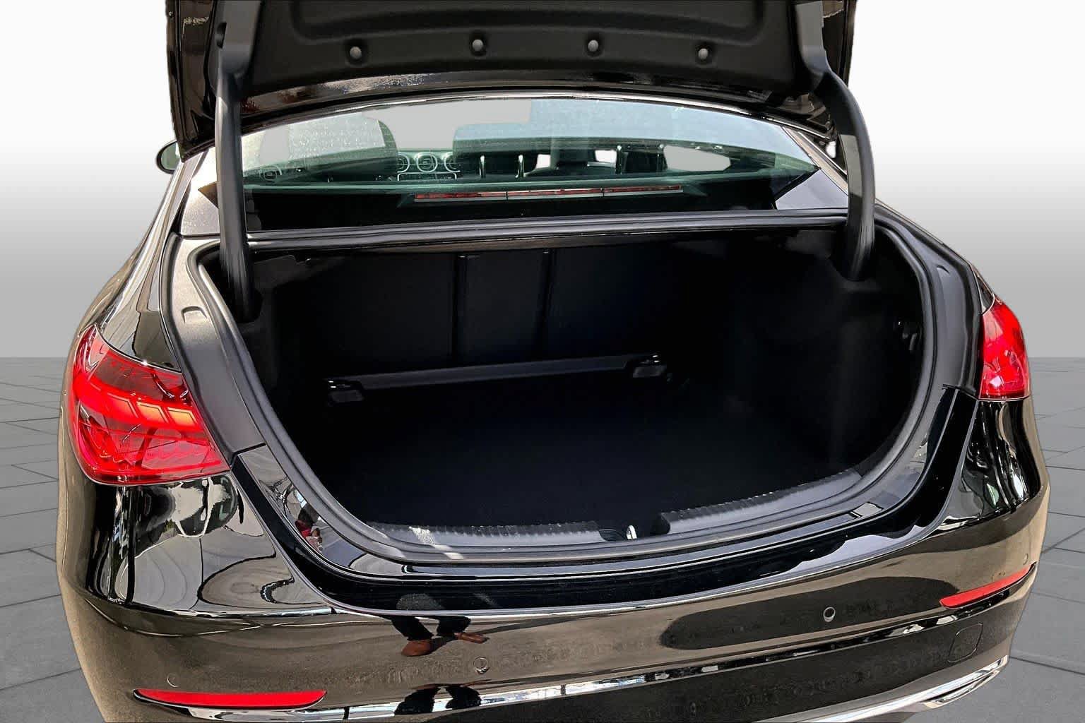 Used 2026 Mercedes-Benz C 300 Sedan image 36