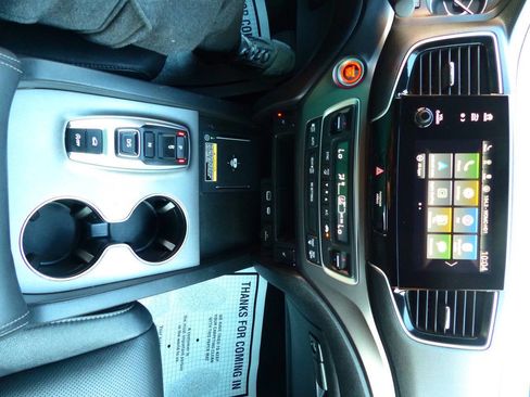 Used 2024 Honda Passport EX-L image 37