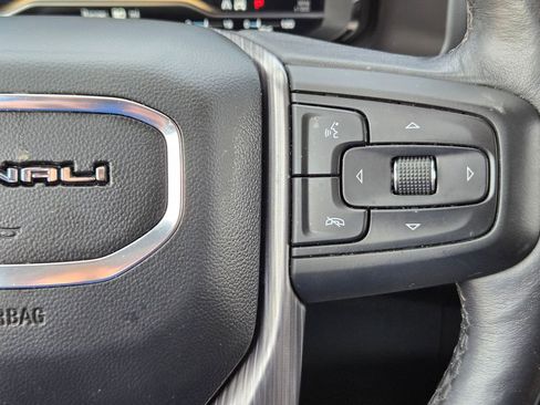 Used 2023 GMC Yukon Denali Ultimate AWD/4WD image 26