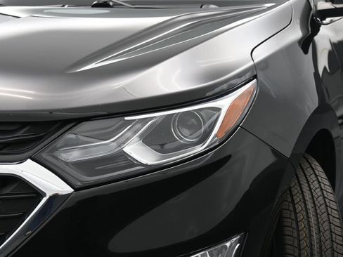Used 2020 Chevrolet Equinox LT FWD image 40