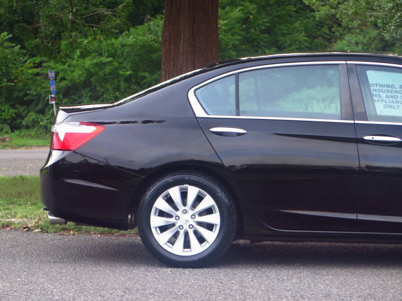 Used 2015 Honda Accord EX image 28