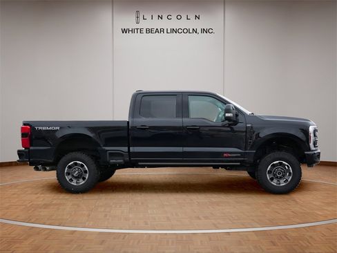 Used 2024 Ford F350 Lariat w/ Lariat Ultimate Package image 4