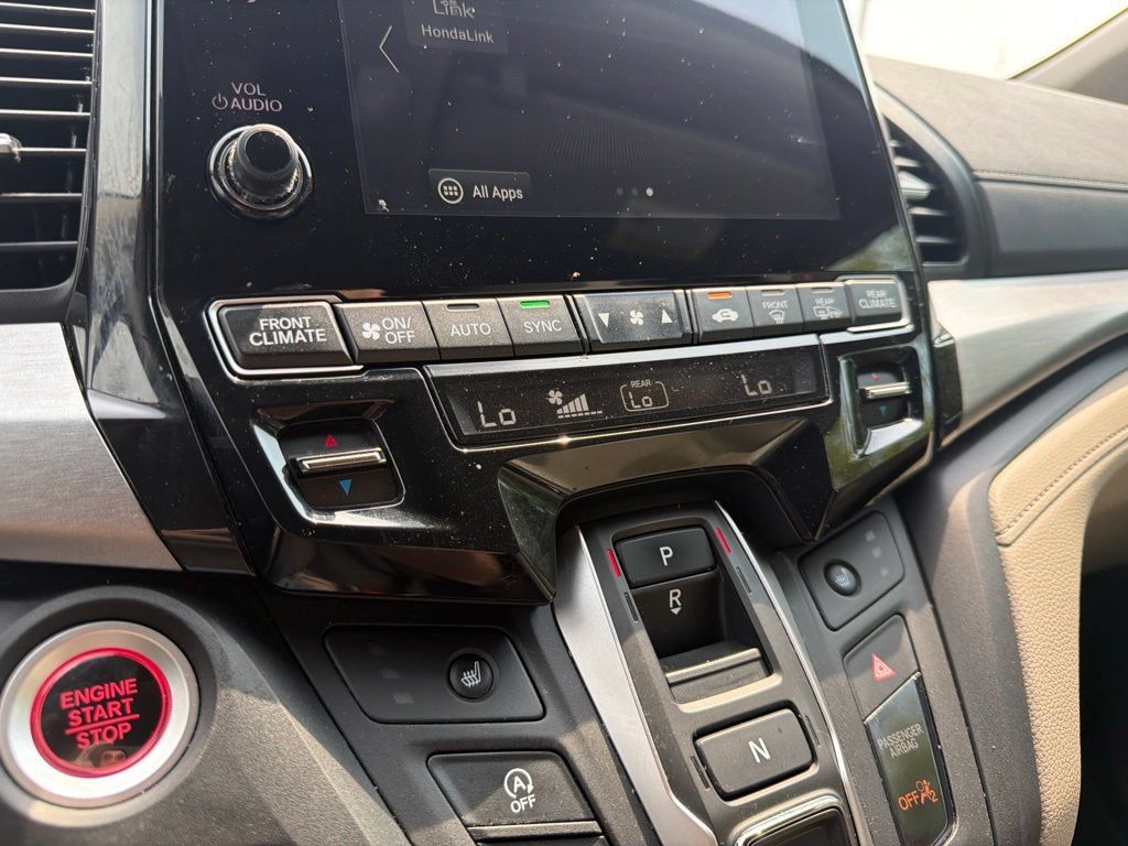 Certified 2024 Honda Odyssey EX image 34
