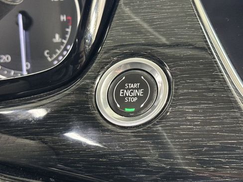 Used 2020 Cadillac XT6 Premium Luxury w/ LPO, Floor Liner Package image 36