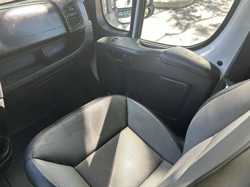 Used 2023 RAM ProMaster 2500 FWD image 23