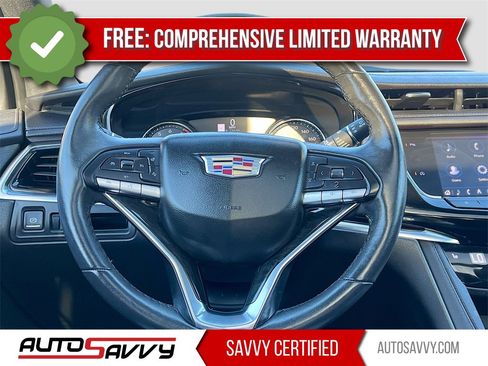 Used 2022 Cadillac XT6 Premium Luxury image 11