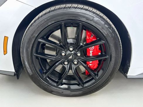 Used 2025 Ford Mustang GT Premium RWD image 8