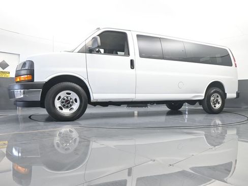 Used 2020 GMC Savana 3500 LT w/ LT Preferred Equipment Group image 50
