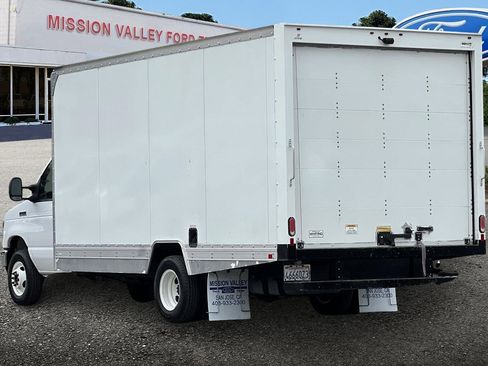 Used 2021 Ford E-450 and Econoline 450 Super Duty w/ Power Windows & Locks Group image 6