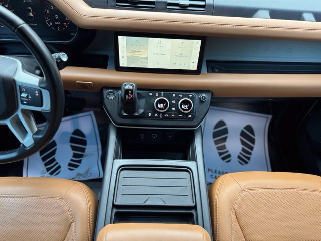 Used 2023 Land Rover Defender 110 S AWD/4WD image 27