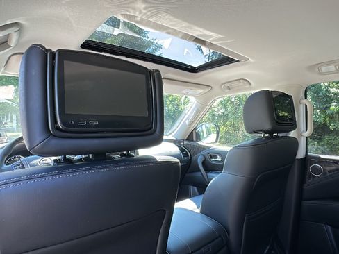 Certified 2023 Nissan Armada Platinum w/ Captain's Chairs Package AWD/4WD image 14