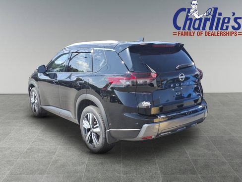 Used 2024 Nissan Rogue SL w/ SL Premium Package AWD/4WD image 5